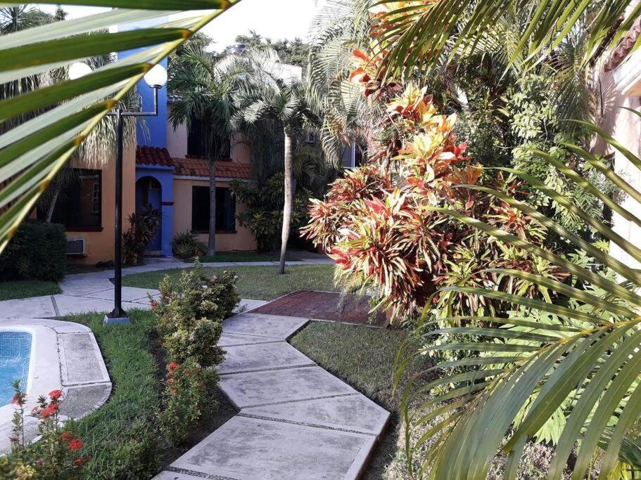 Cozy Townhouse In Great Location Apartamento Cancún Exterior foto